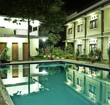 Gumilang Hotel Bogor Exteriör bild