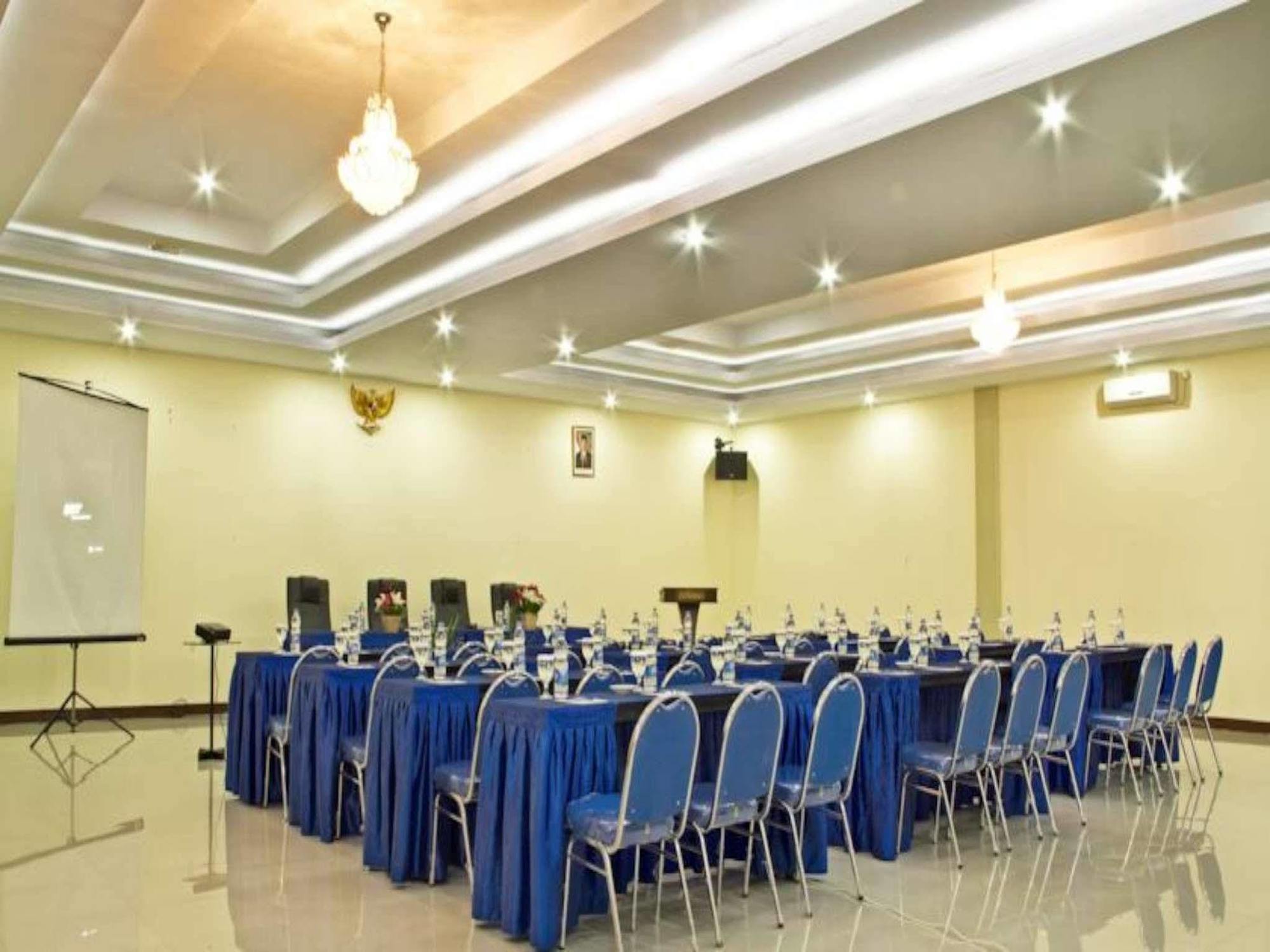 Gumilang Hotel Bogor Exteriör bild